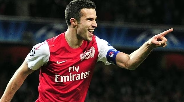 van-persie-du-gia-nhap-mu-nhung-anh-mai-trong-tim-fan-arsenal