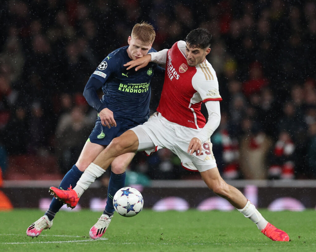 psv-eindhoven-vs-arsenal-0045-13-12-156628.jpg